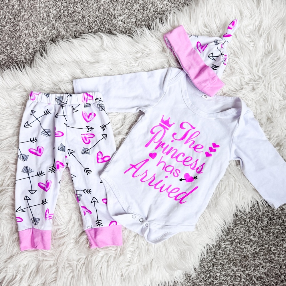 “The Princess Has Arrived” Pink Matching Set | 12M